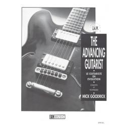 Le guitariste en évolution GOODRICK MICK